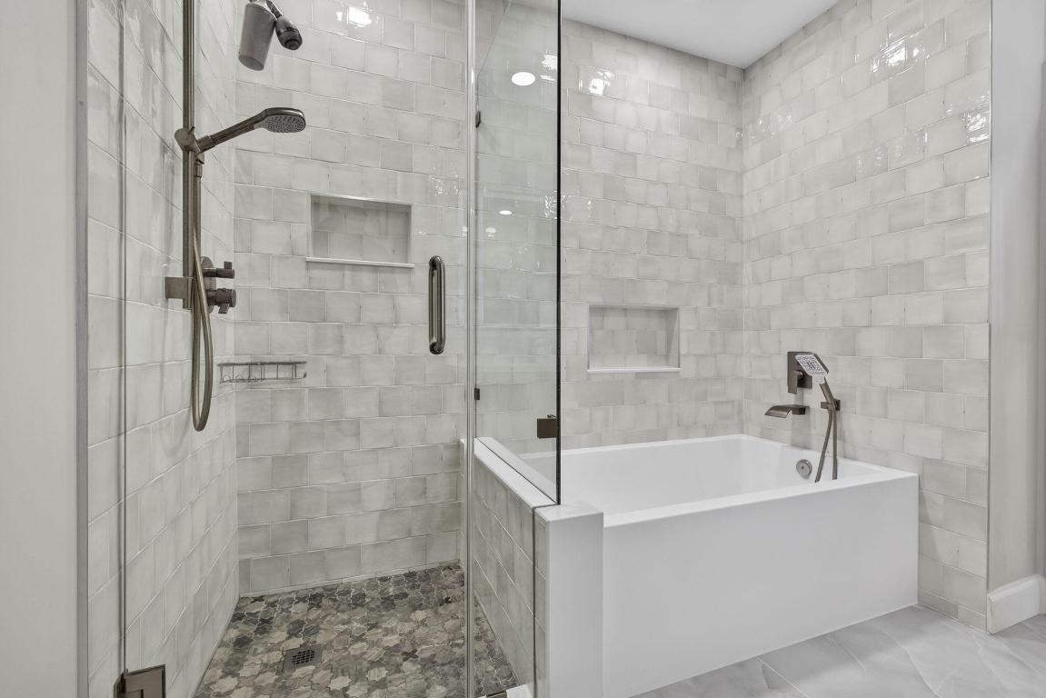 CITYPLACE SOUTH TOWER - Residential