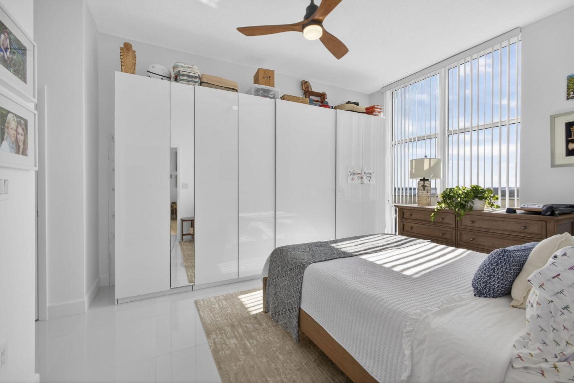 CITYPLACE SOUTH TOWER - Residential