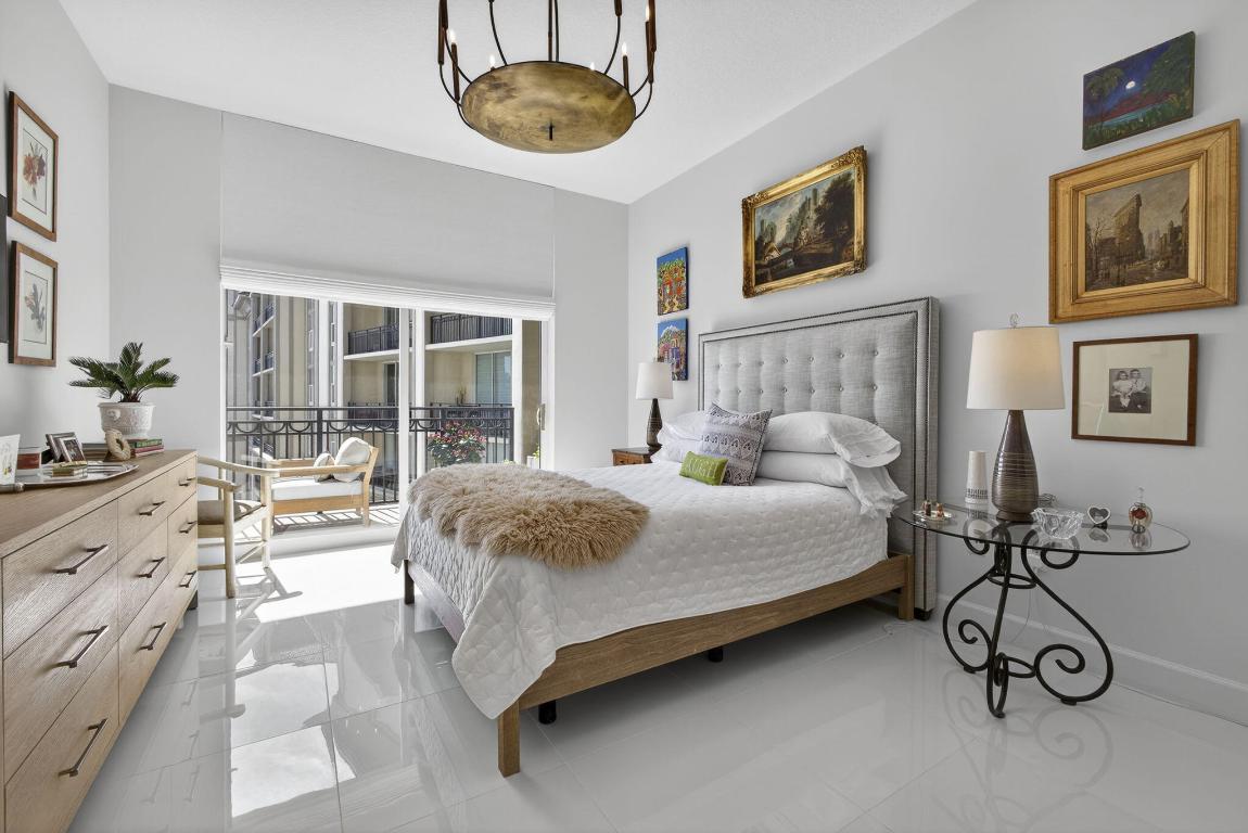 CITYPLACE SOUTH TOWER - Residential