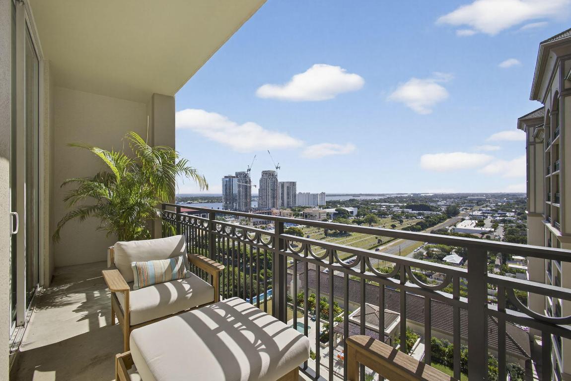 CITYPLACE SOUTH TOWER - Residential