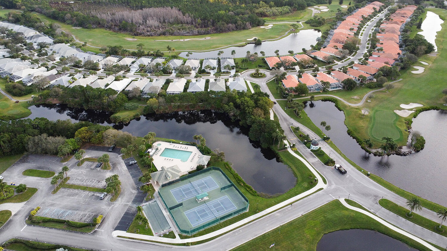 DOUBLE TREE - Residential