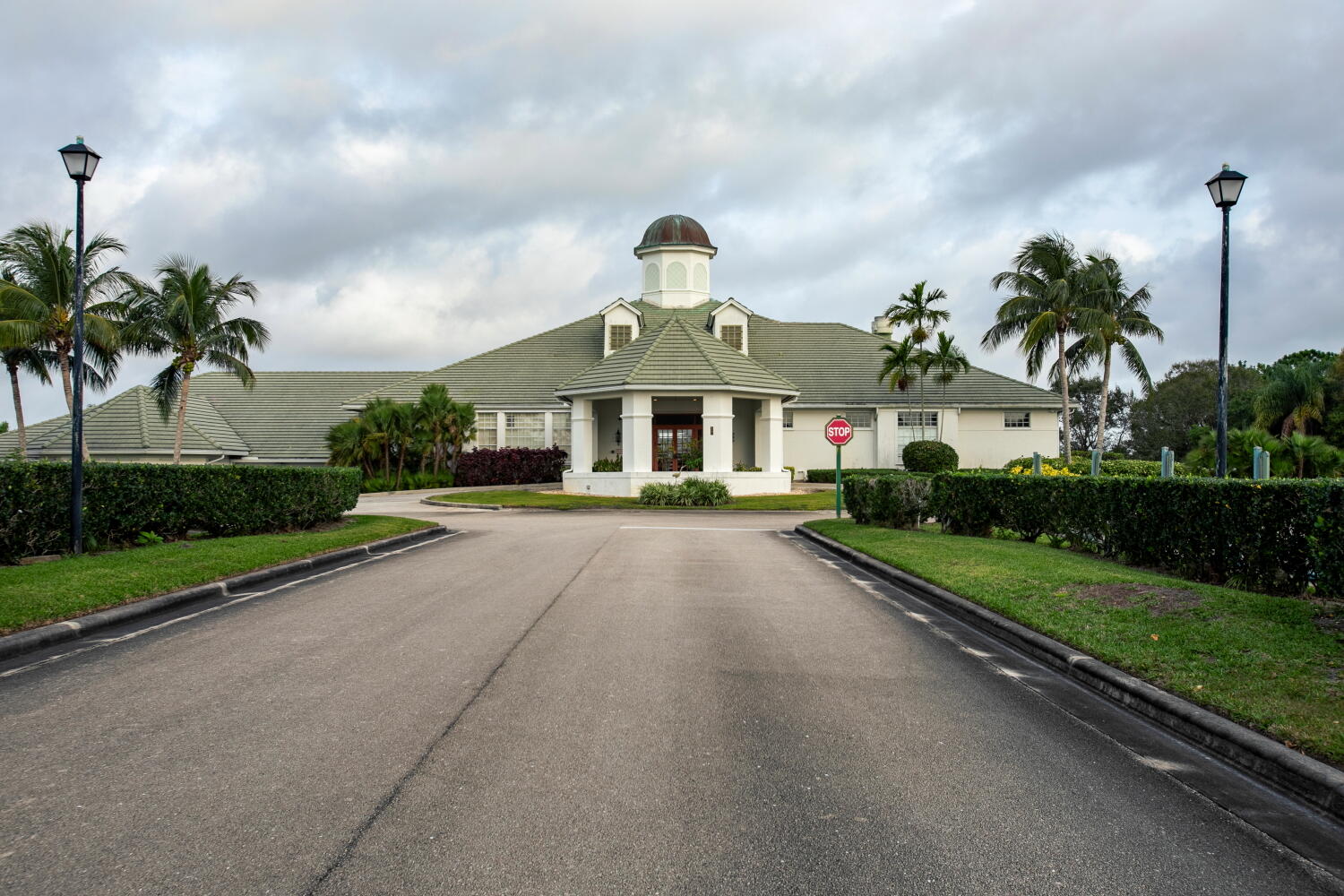 DOUBLE TREE - Residential