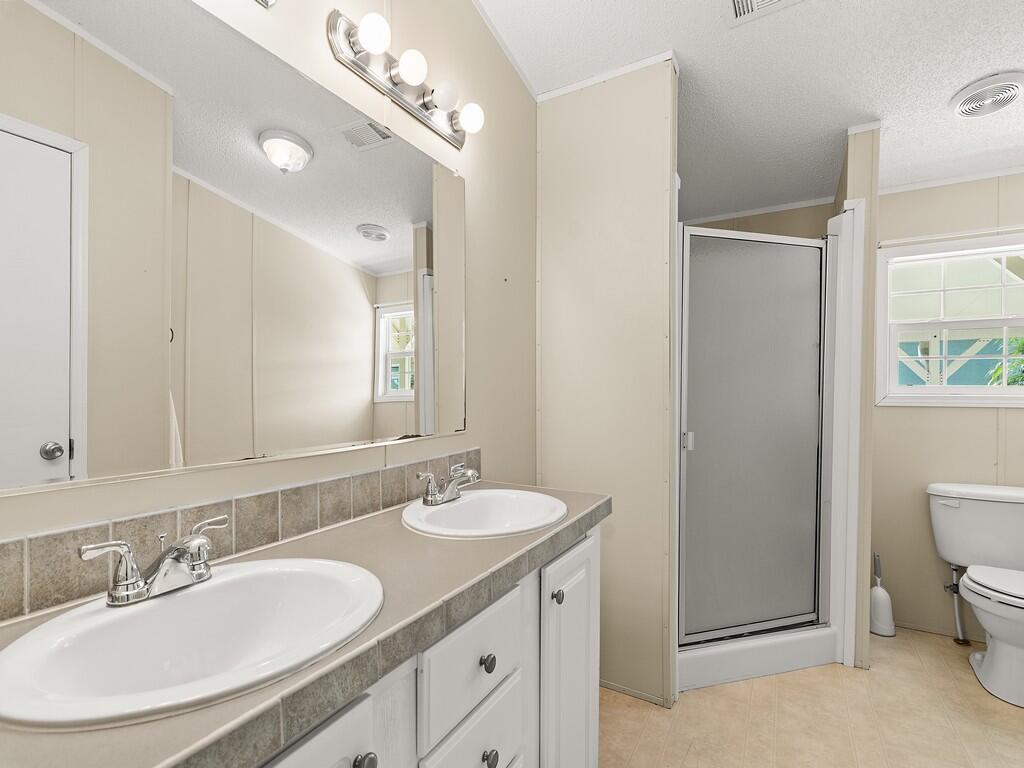 Spanish Lakes Riverfront - Residential