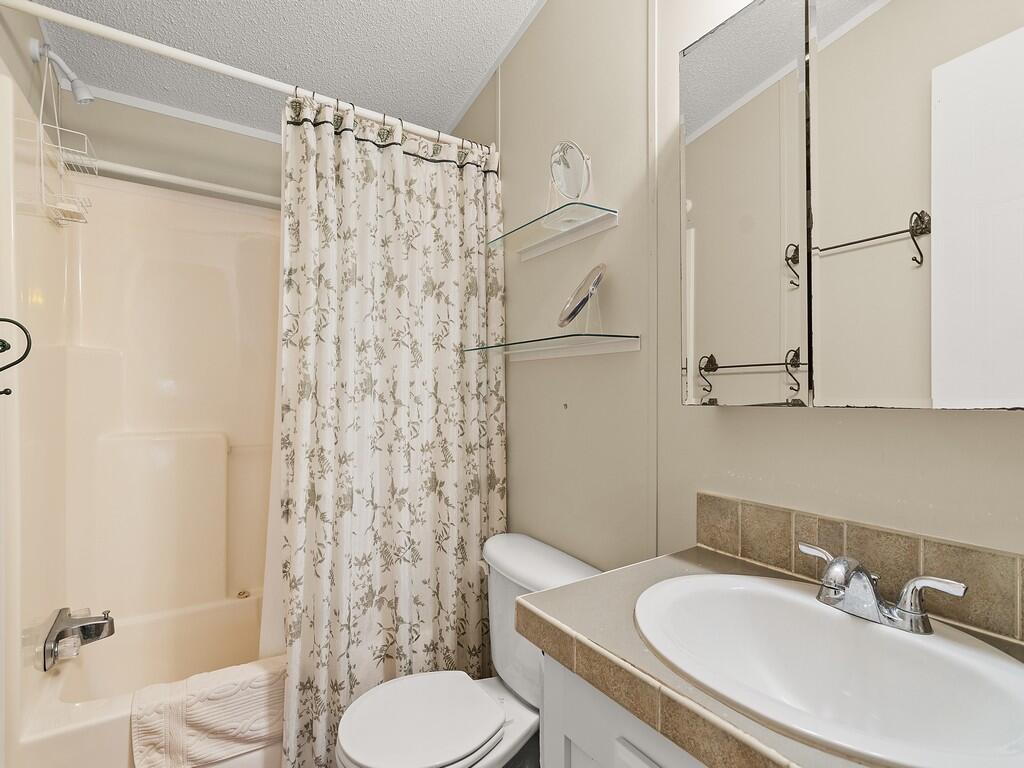 Spanish Lakes Riverfront - Residential