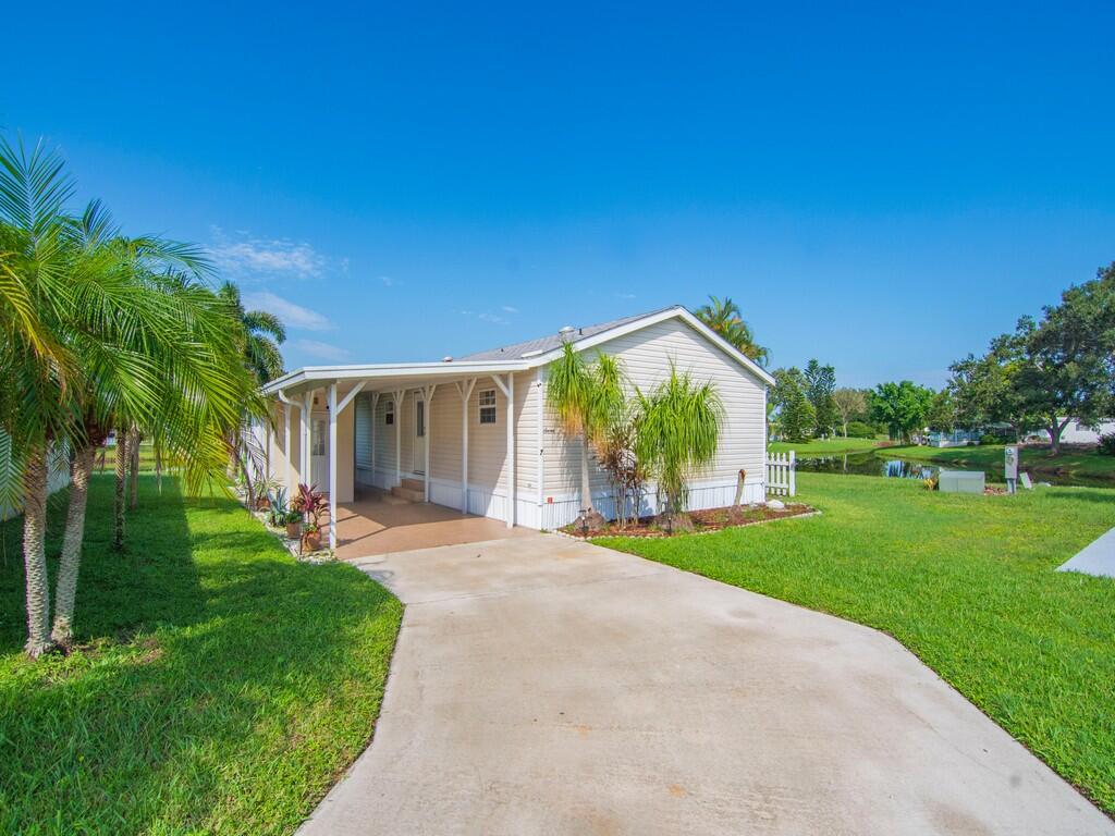 Spanish Lakes Riverfront - Residential