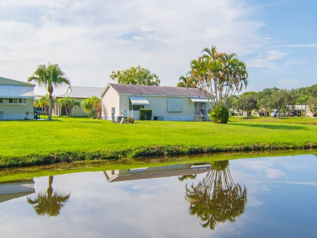 Spanish Lakes Riverfront - Residential