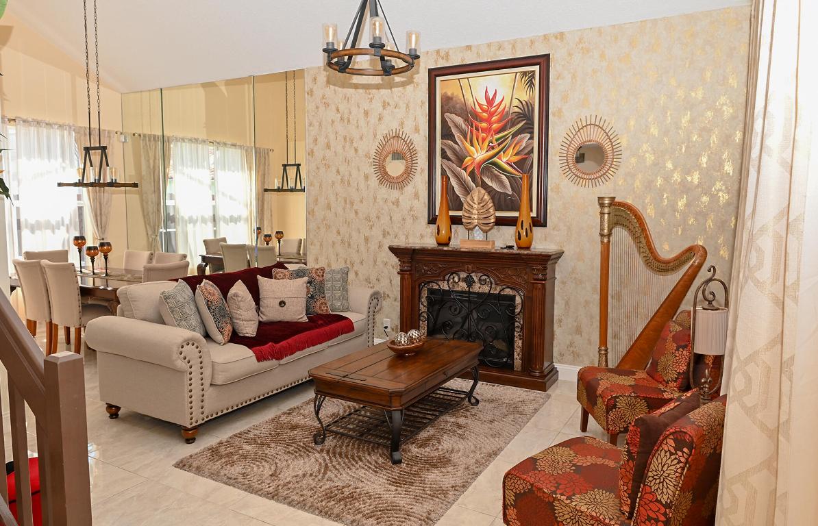 WELLINGTON TR 43 - Residential