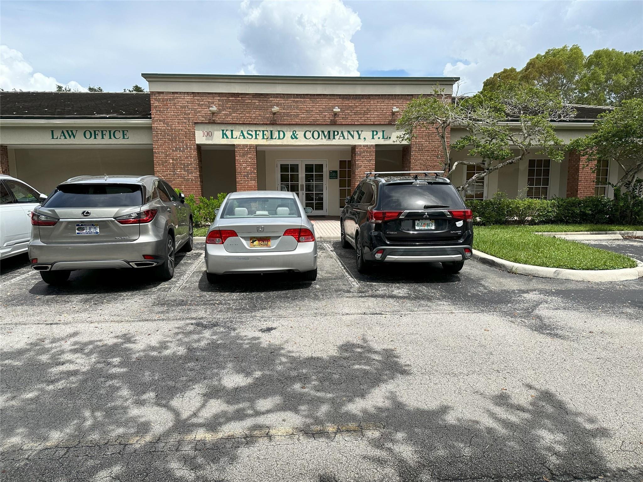 Great opportunity to own your own professional or medical single story office condo in Plantation Midtown and The Fountains. Surrounded by new apartments and adjacent to large retail center. Currently used as a law office with fully built out offices and administrative areas. 11 Offices, 2 Conference rooms, 2 Copy rooms, 3 Open Office Cubical and file areas, Kitchen and Lounge, Large Reception area, Men's and Ladies restrooms Formerly medical space. Easy access to I-595 and plenty of surface parking. Call LA for further details