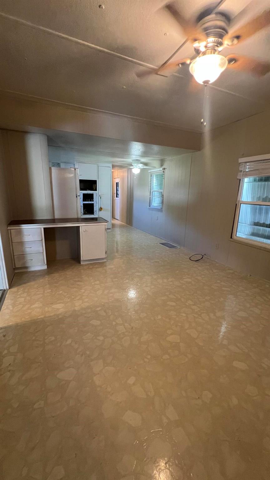 BEL-AIRE ESTATES SUBDIVIS - Residential Lease