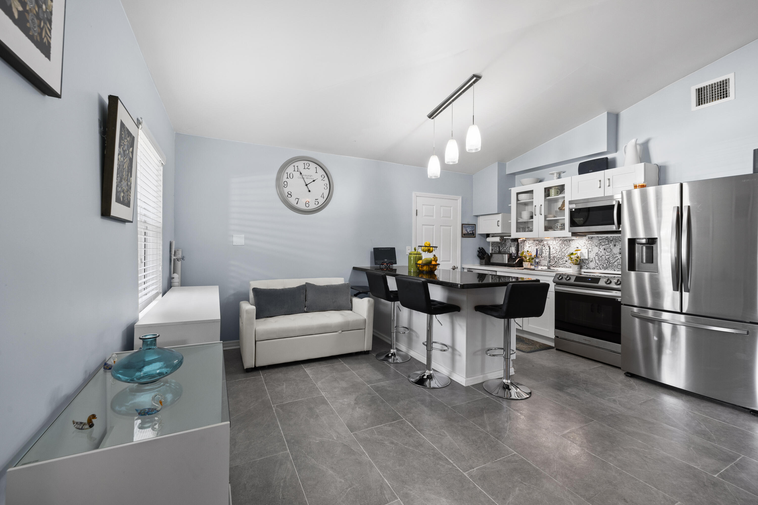 DEVONSHIRE - Residential