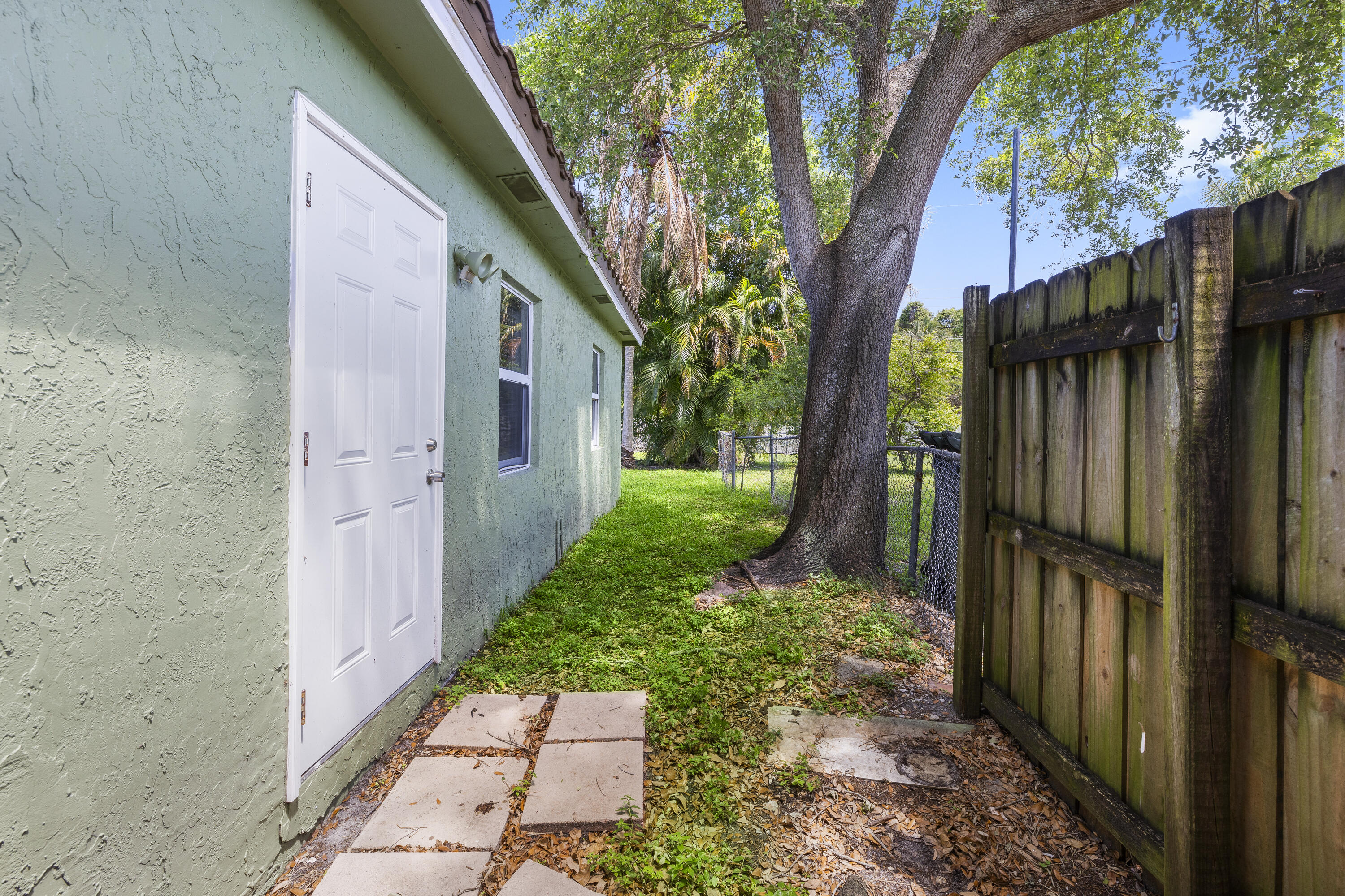 DEVONSHIRE - Residential