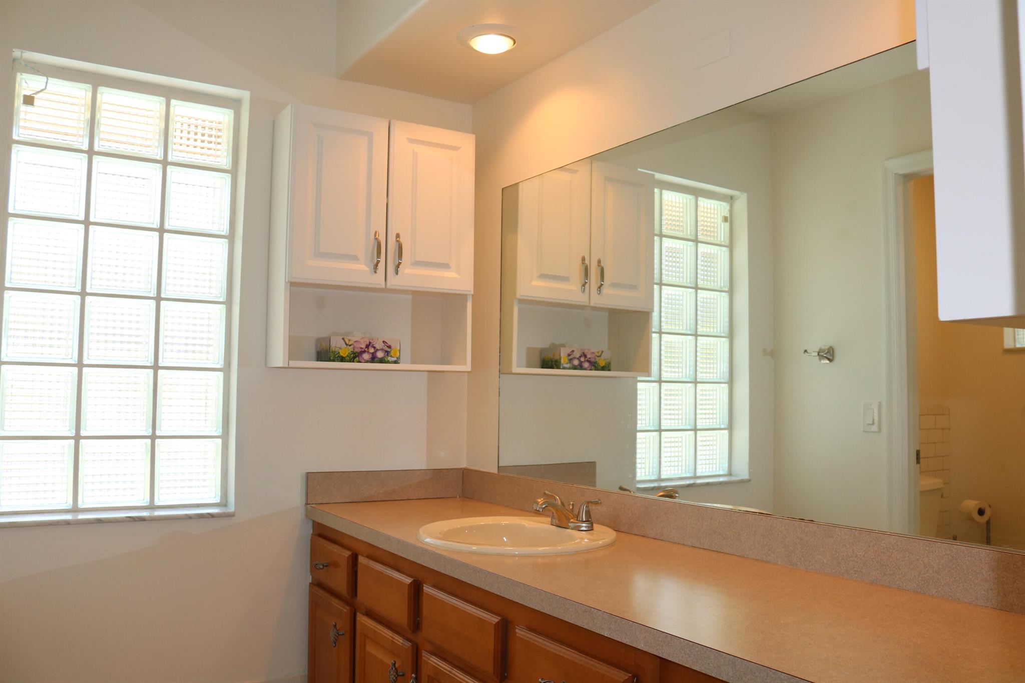 SANDALFOOT COVE SEC 9 - Residential Lease