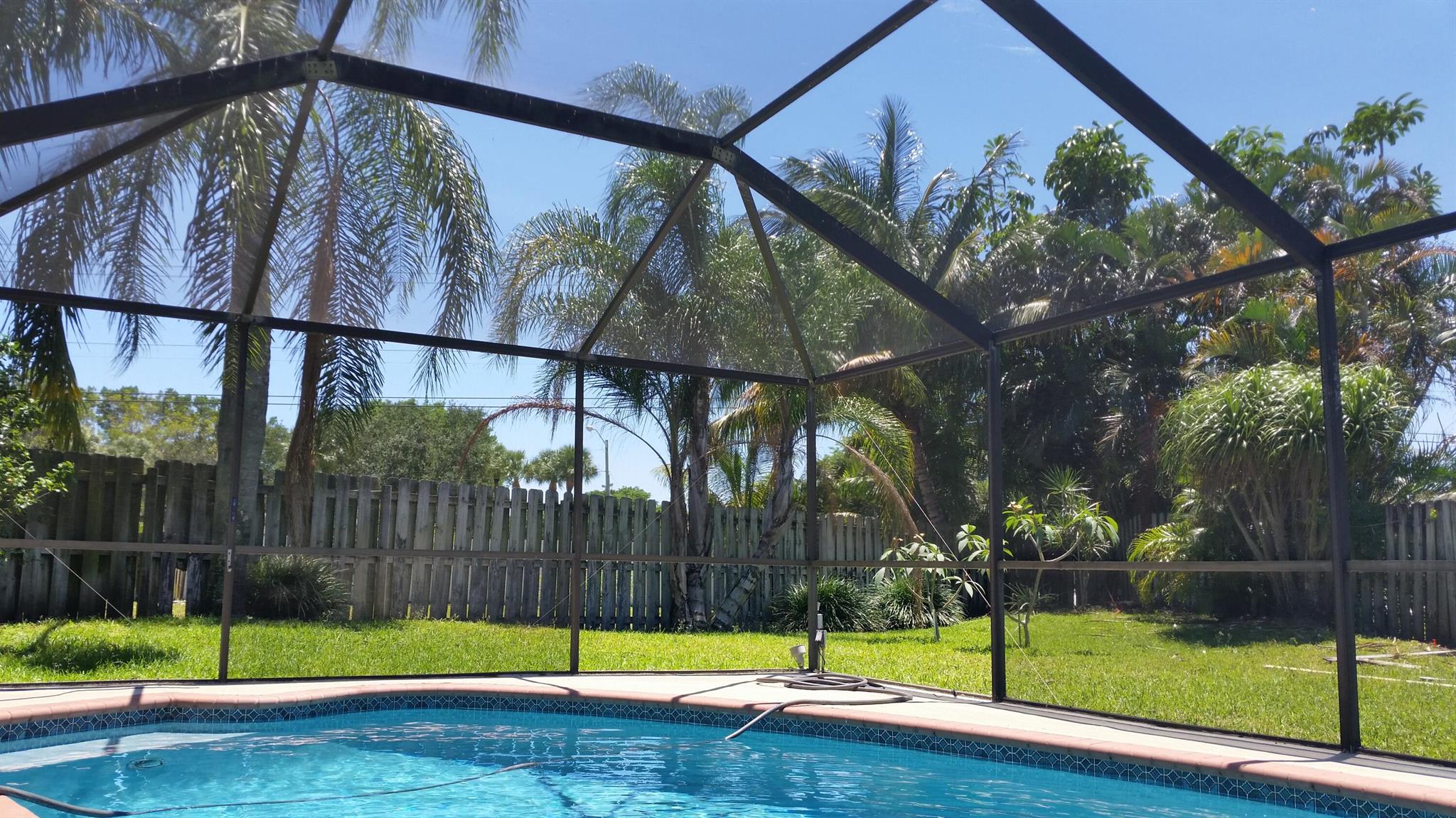 SANDALFOOT COVE SEC 9 - Residential Lease