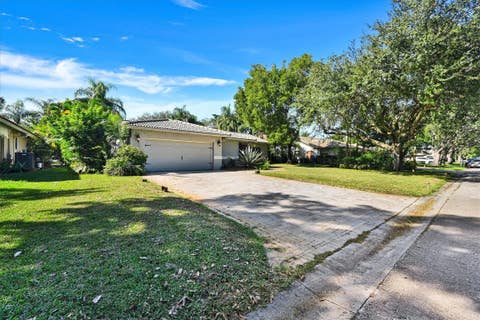 Tiny photo for 11350 NW 1st Place, Coral Springs, FL 33071 (MLS # F10534178)