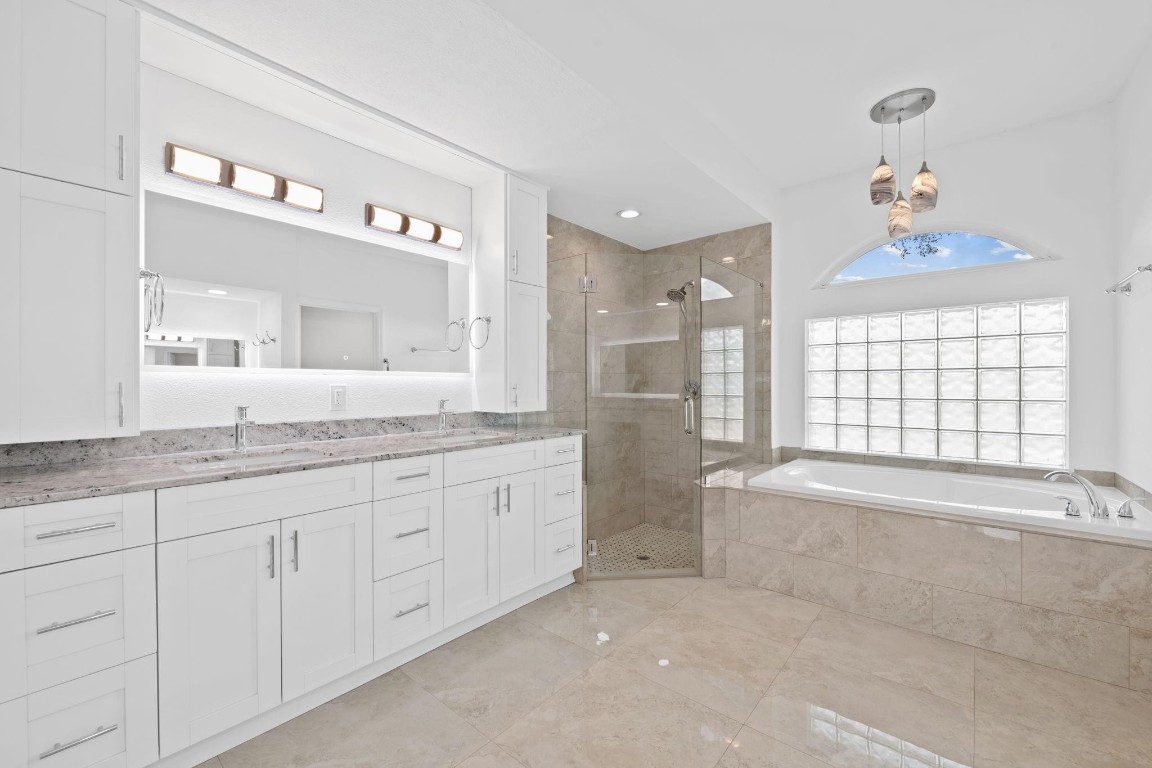 Golf-Tam Village 119-18 B - Residential