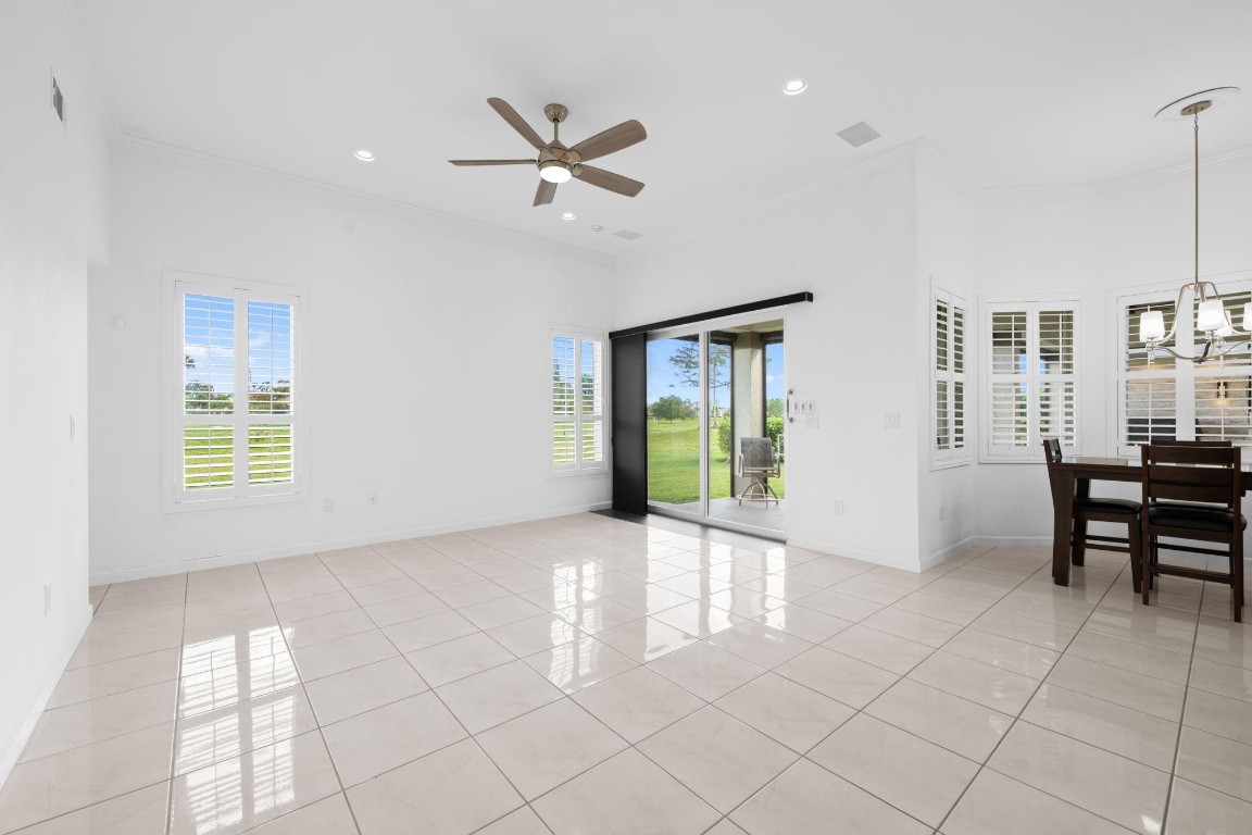 Golf-Tam Village 119-18 B - Residential