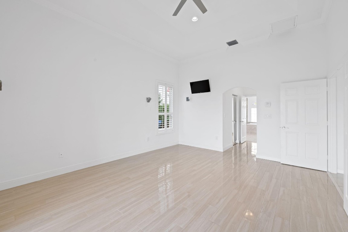 Golf-Tam Village 119-18 B - Residential