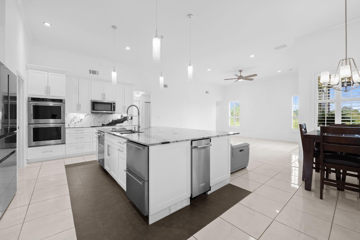 Golf-Tam Village 119-18 B - Residential