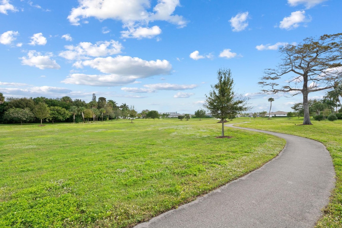 Golf-Tam Village 119-18 B - Residential