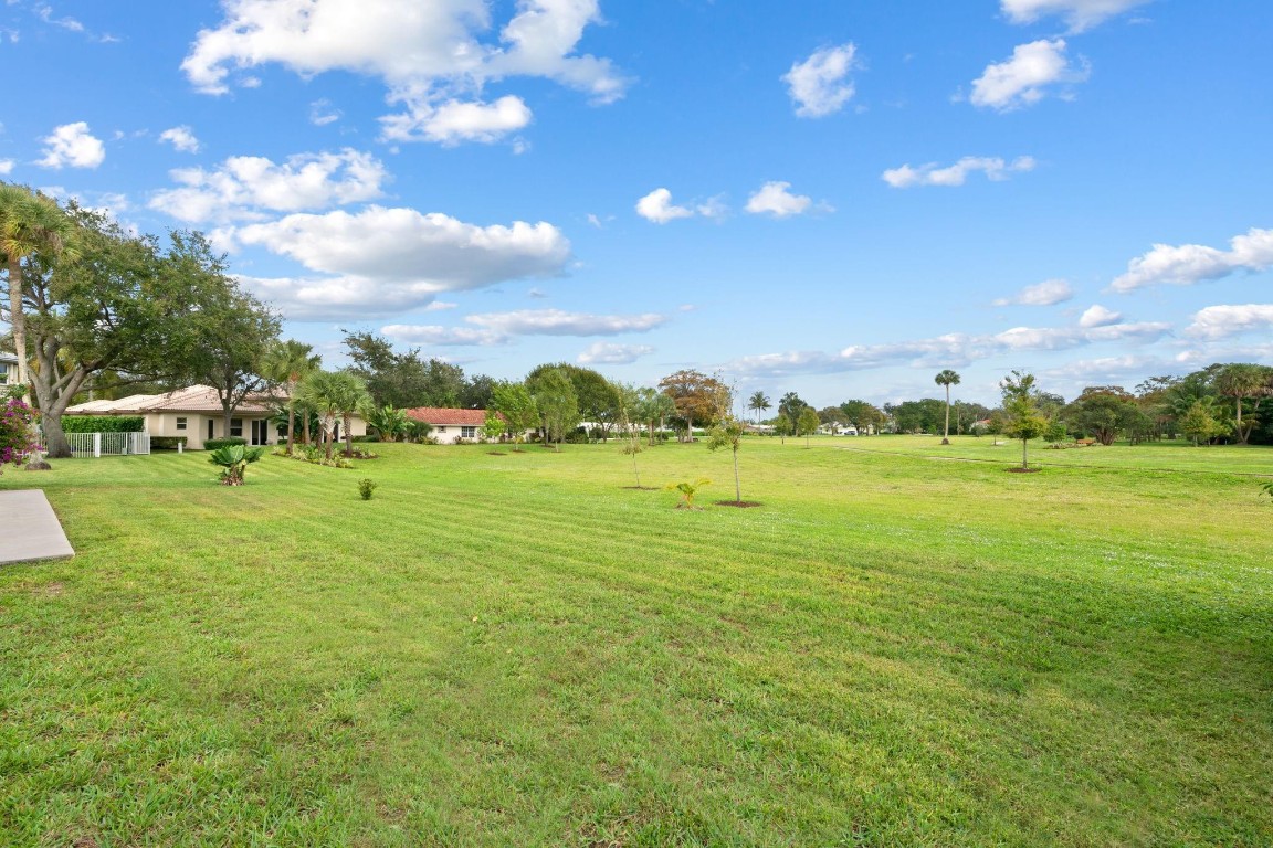 Golf-Tam Village 119-18 B - Residential