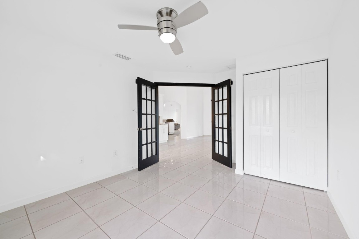 Golf-Tam Village 119-18 B - Residential