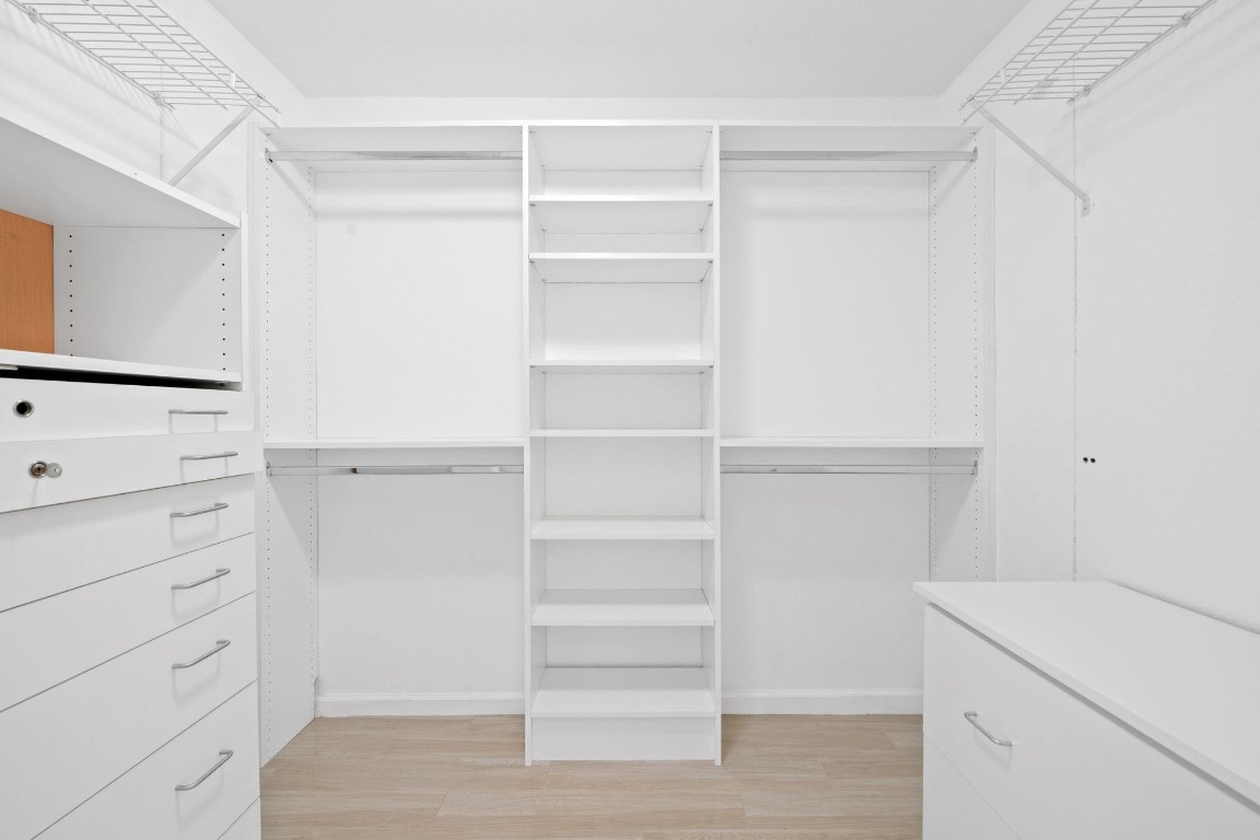 Golf-Tam Village 119-18 B - Residential