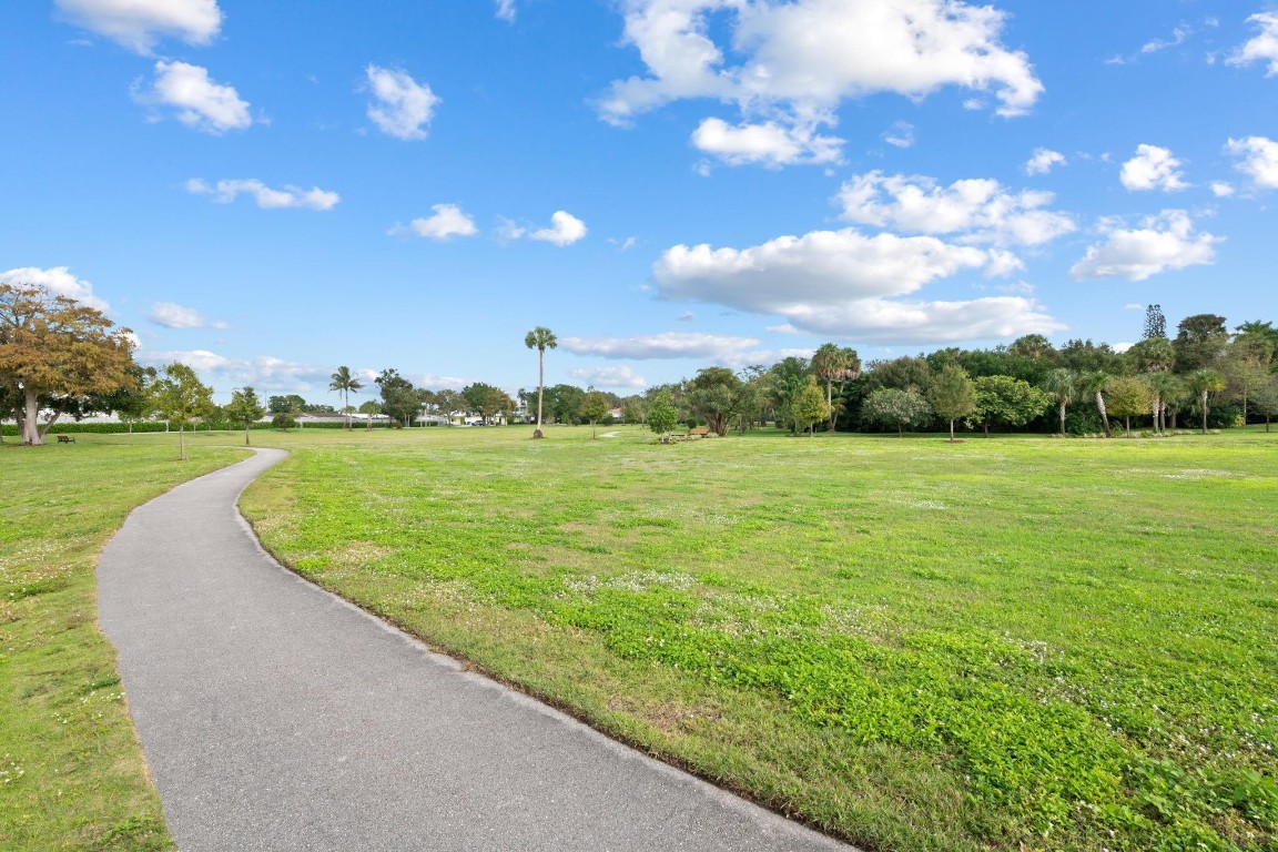 Golf-Tam Village 119-18 B - Residential