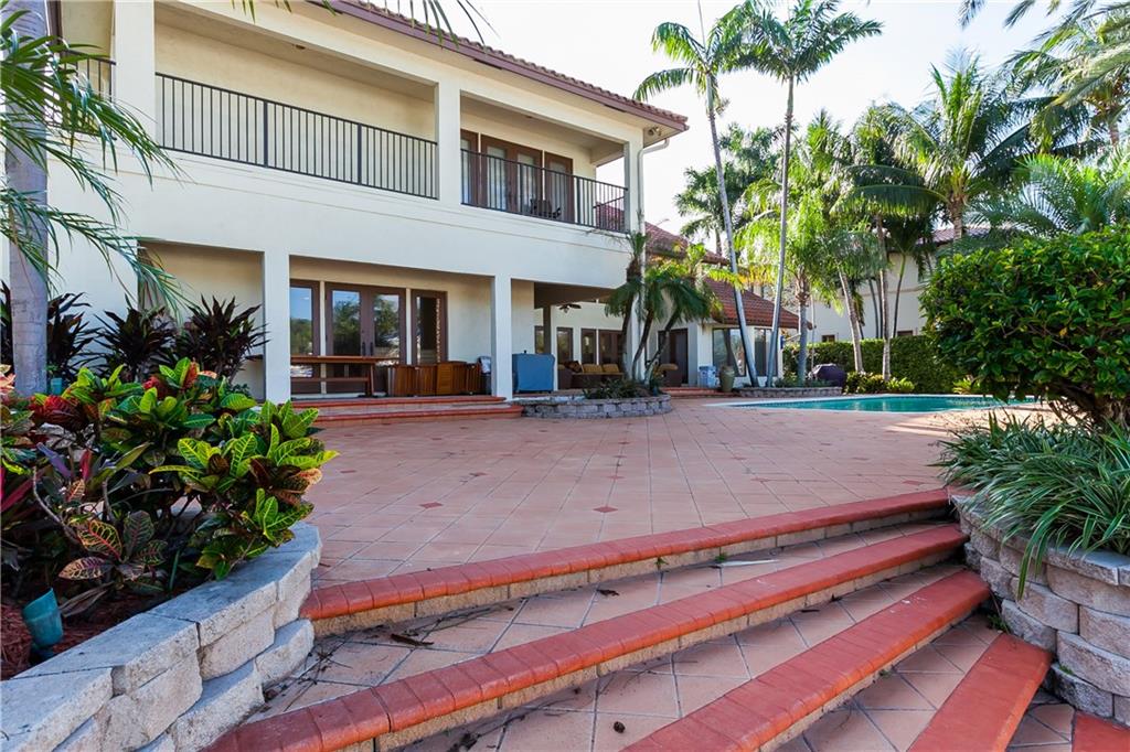 Del Lago Isle 42-2 B - Residential