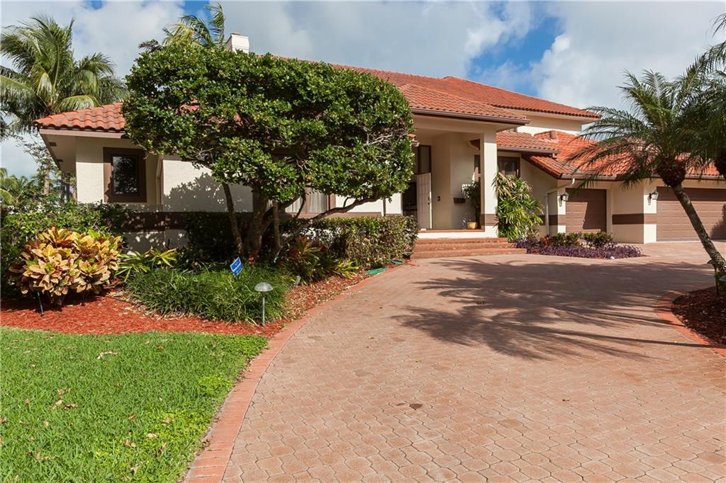 Del Lago Isle 42-2 B - Residential