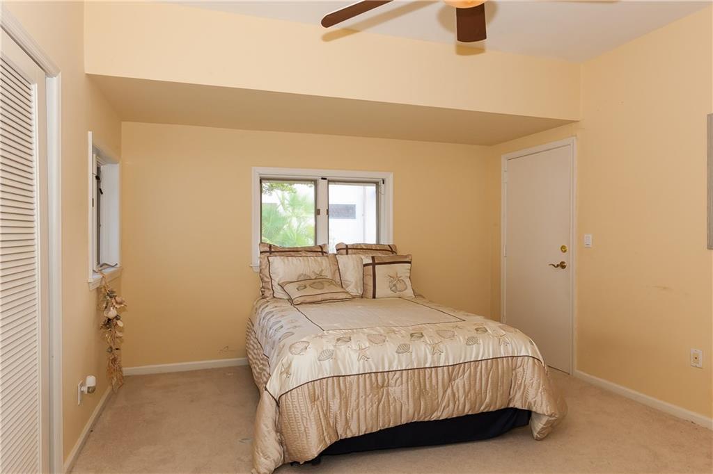 Del Lago Isle 42-2 B - Residential