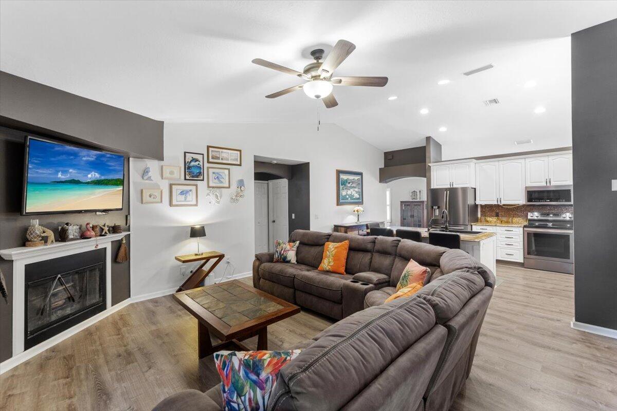 PORT ST LUCIE SECTION 11 - Residential