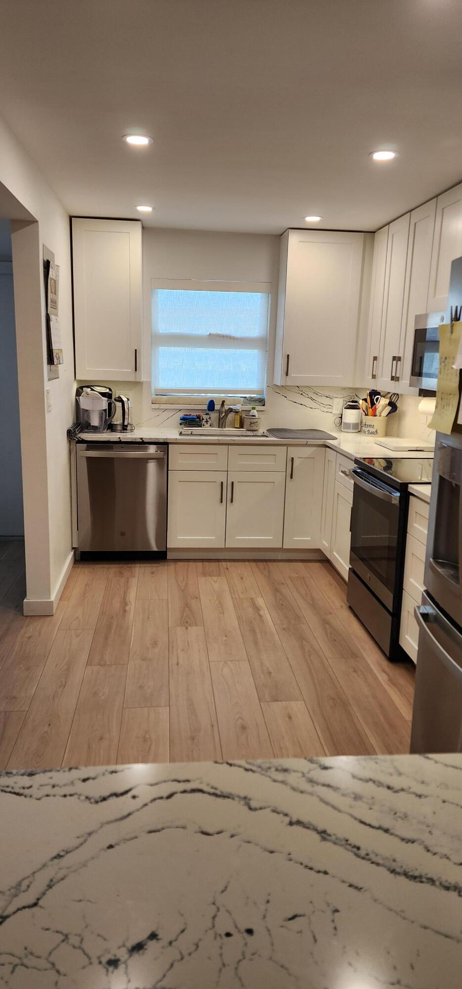 299 N Riverside Drive 604