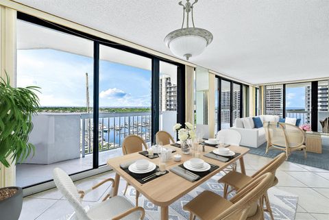 Condominium in North Palm Beach FL 123 Lakeshore Drive Dr 7.jpg