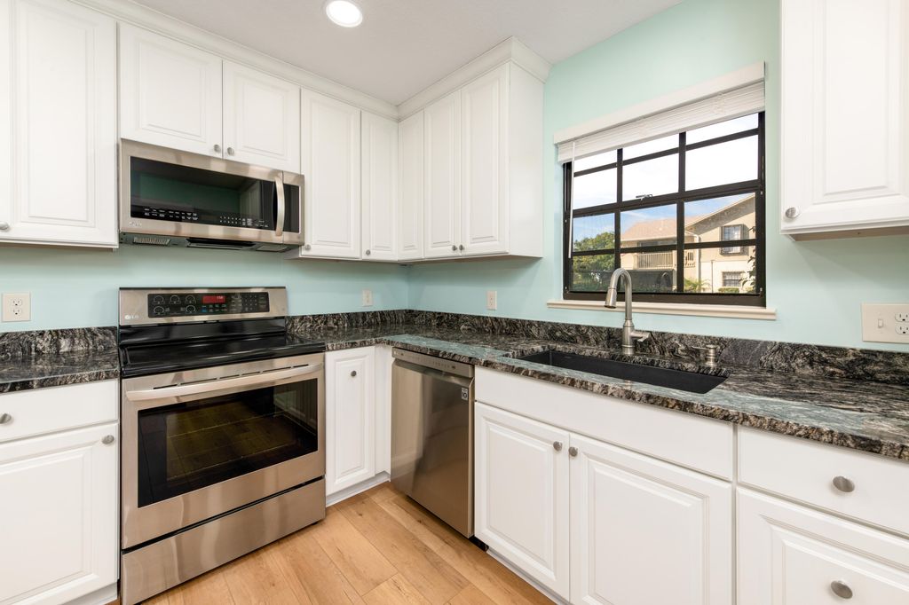 Photo of 7411 SE Jamestown Terrace, Hobe Sound, FL 33455 (MLS # R10935361)