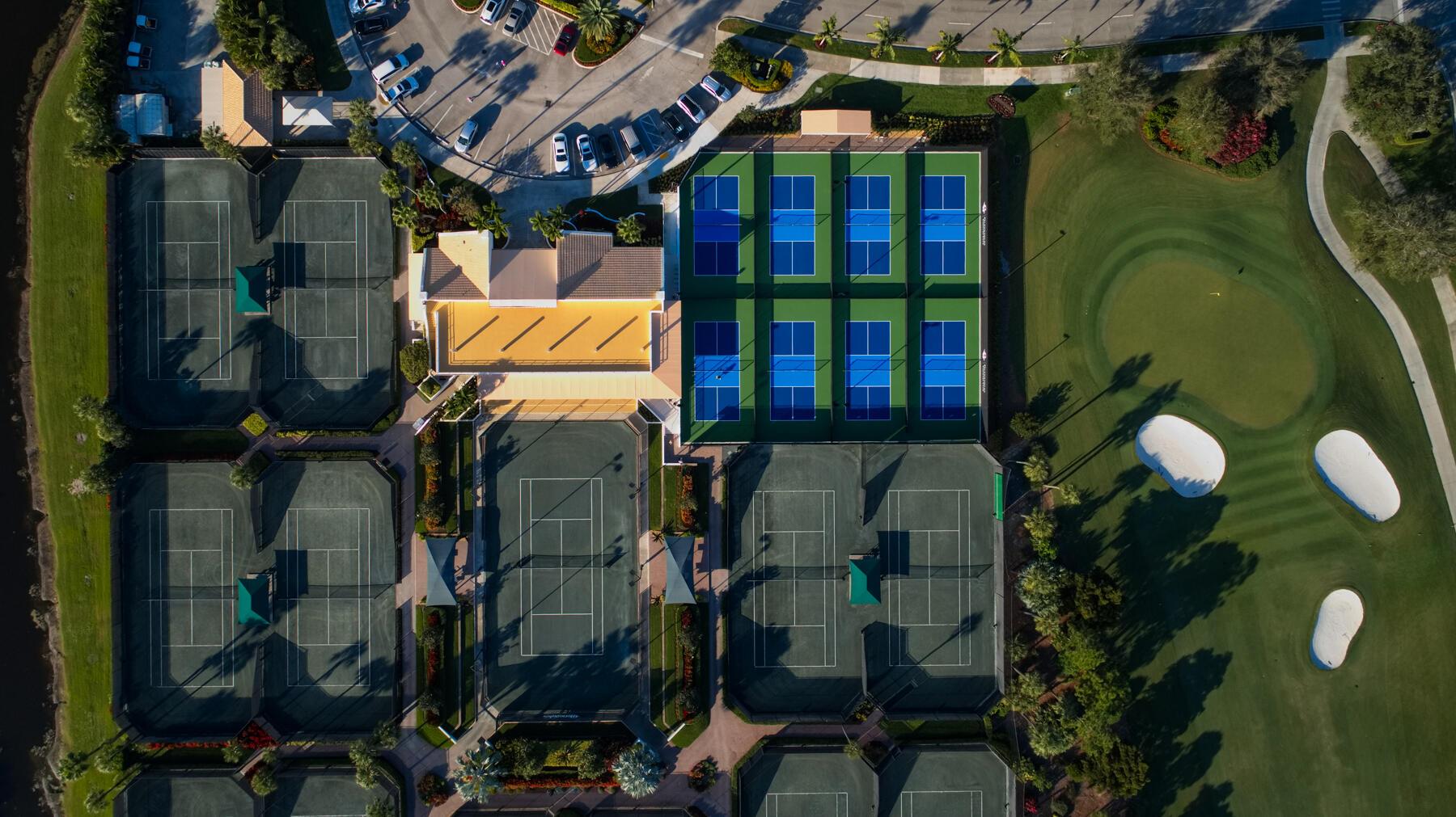 GLENEAGLES CONDO IV - Residential