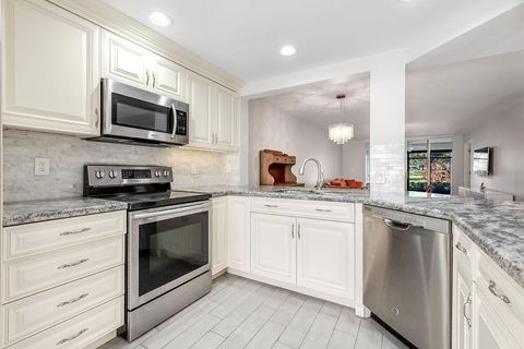Photo of 16021 Loch Katrine Trail #7402, Delray Beach, FL 33446 (MLS # R11134675)
