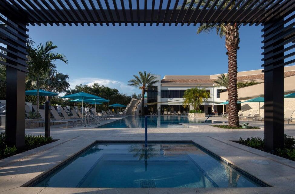 GLENEAGLES CONDO IV - Residential