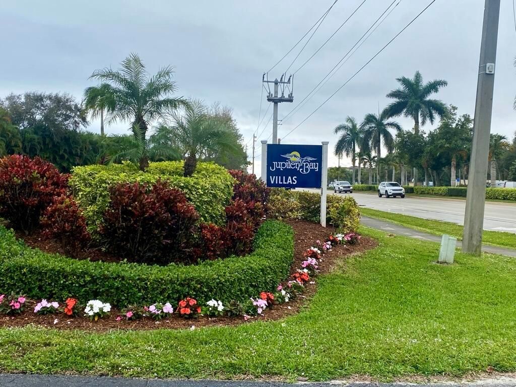 Photo of 353 S Us Highway 1 #D6, Jupiter, FL 33477 (MLS # R10767548)