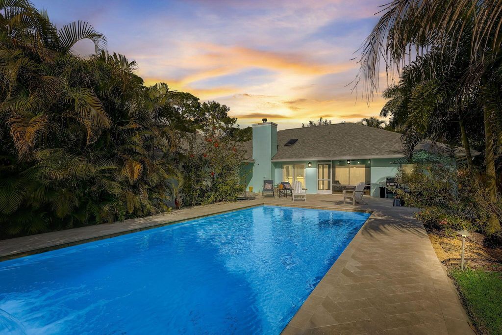 Photo of 16215 121st Terrace N, Jupiter, FL 33478 (MLS # R10966815)