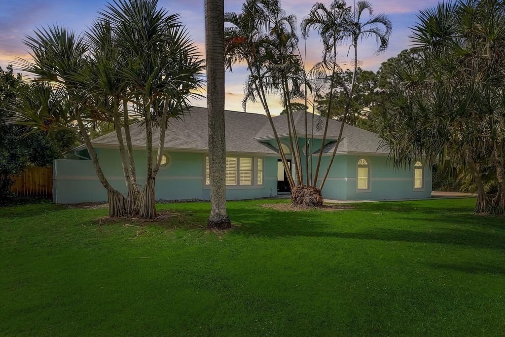 Photo of 16215 121st Terrace N, Jupiter, FL 33478 (MLS # R10966815)