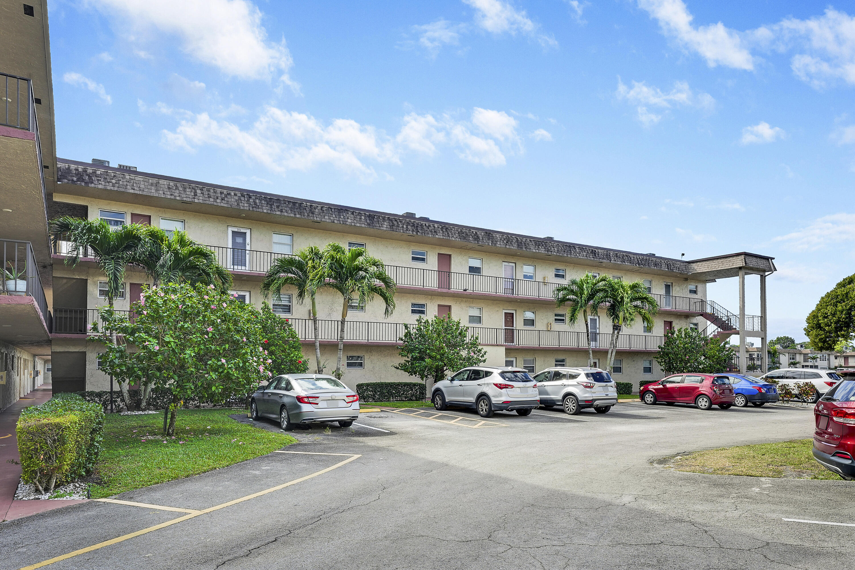 Lakeside Village - Residential