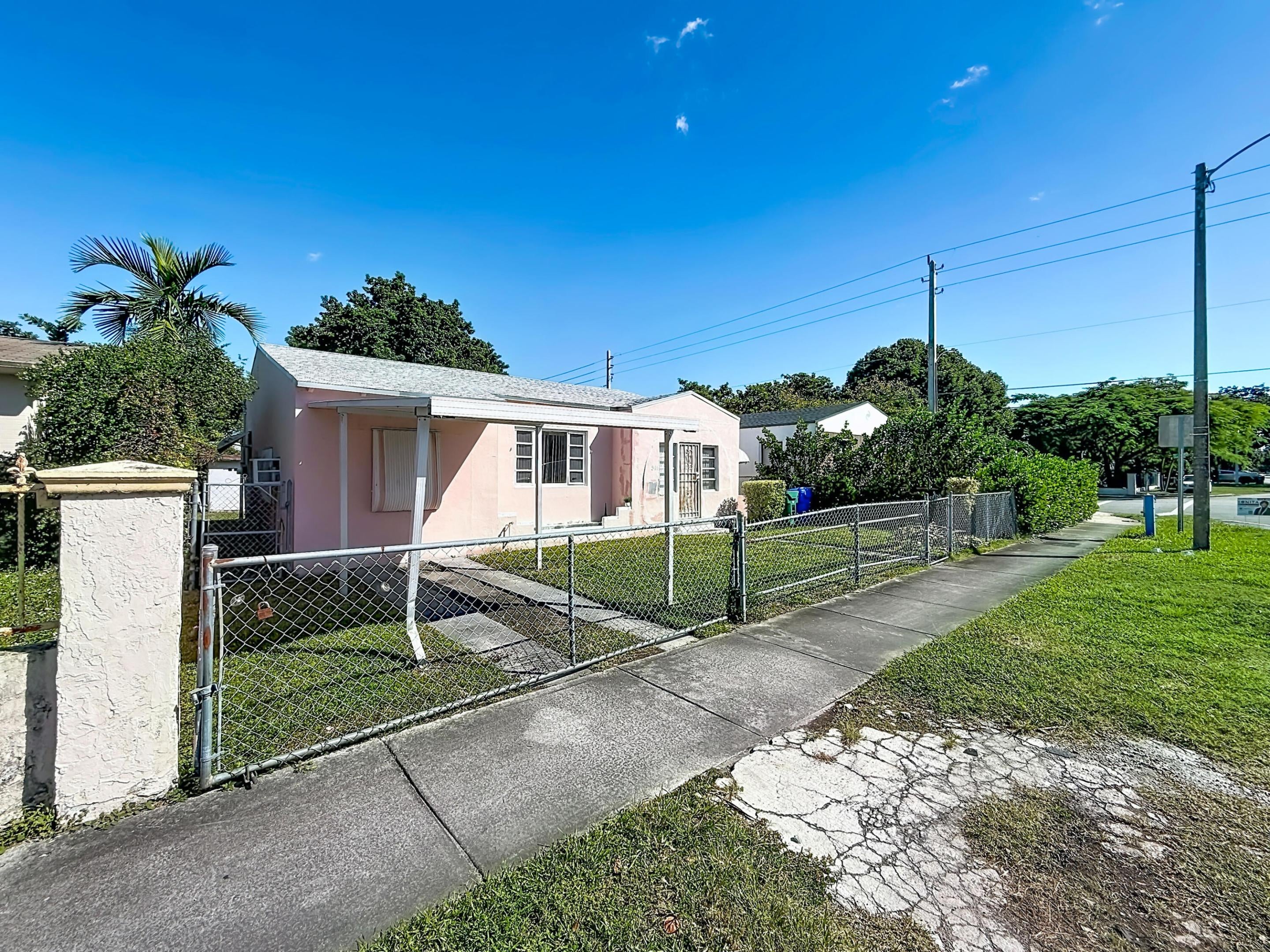 511 NW 46TH Street