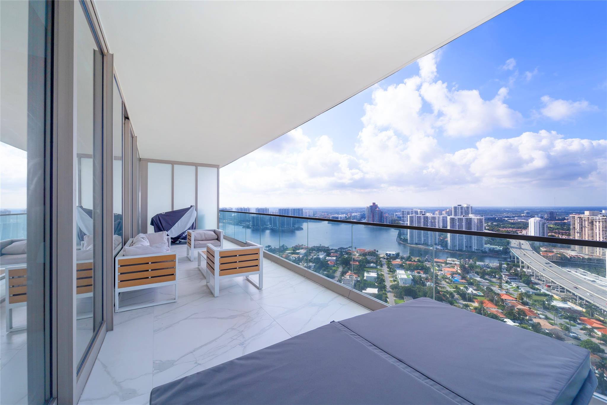 Residences by Armani Casa - Residential