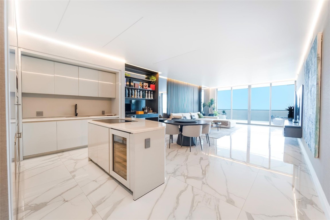 18975 Collins Avenue 3303