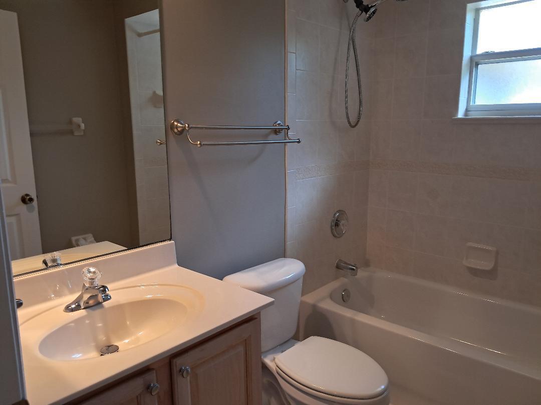 PORT ST LUCIE SECTION 41 - Residential Lease
