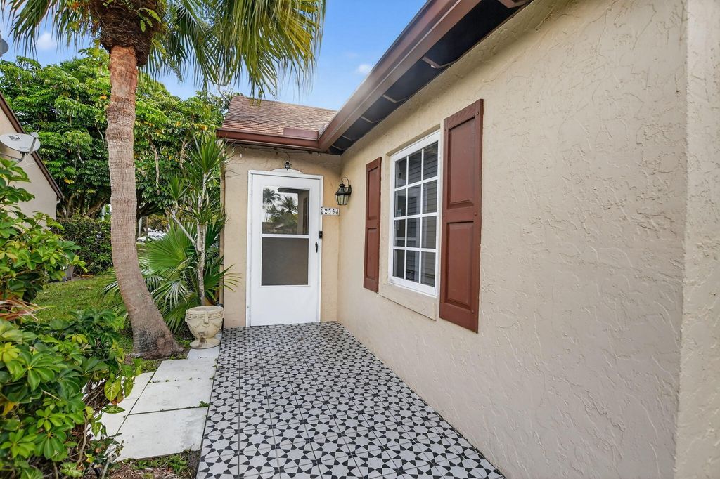 Photo of 22334 SW 57th Circle, Boca Raton, FL 33428 (MLS # B26000396)