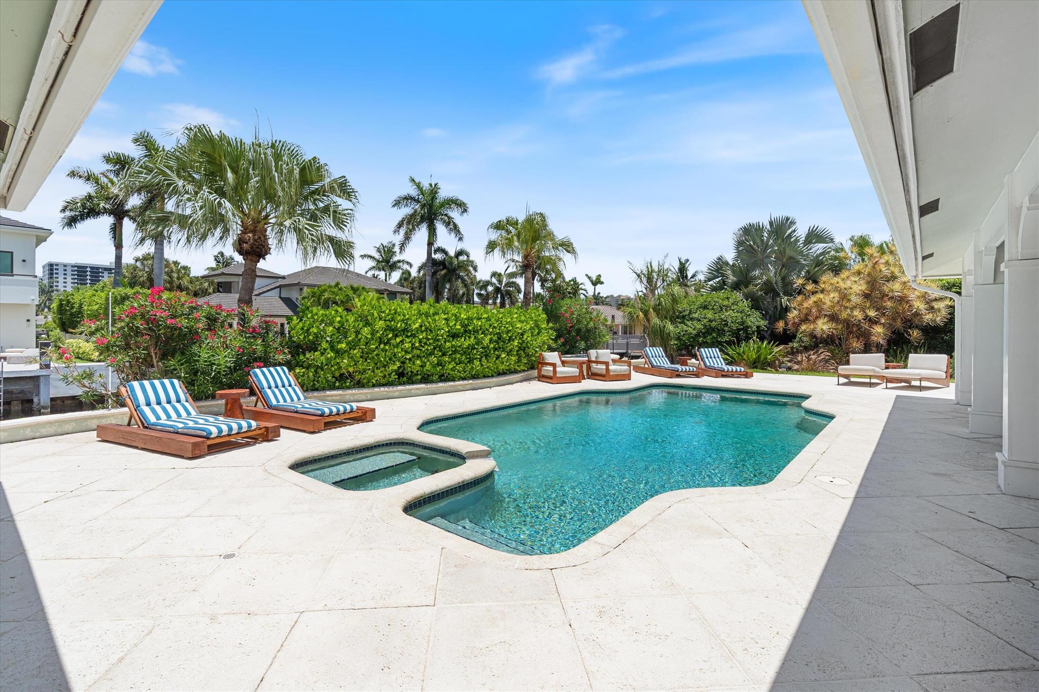 BOCA BAY COLONY - Residential Lease