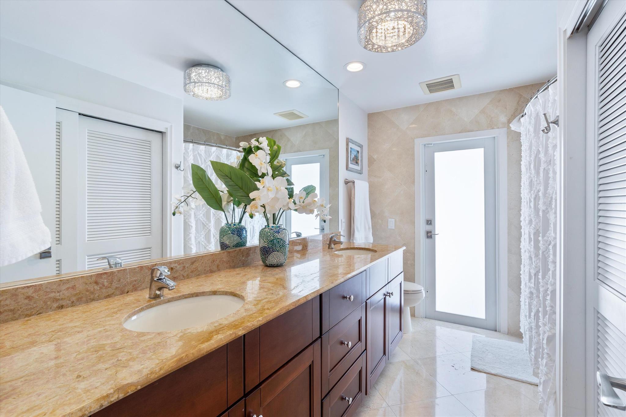 BOCA BAY COLONY - Residential Lease