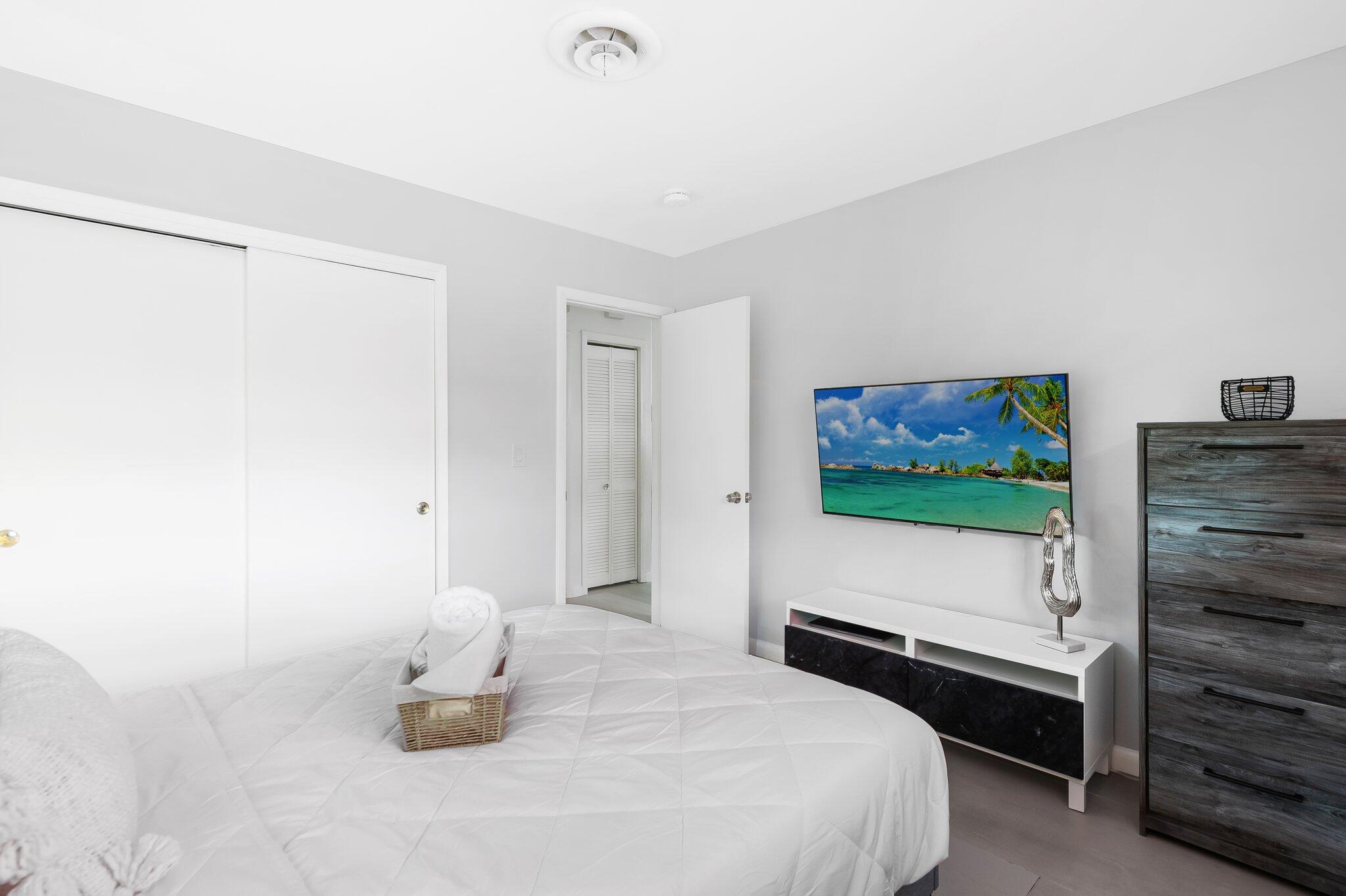 BONIE VILLAS SEC ONE - Residential Lease