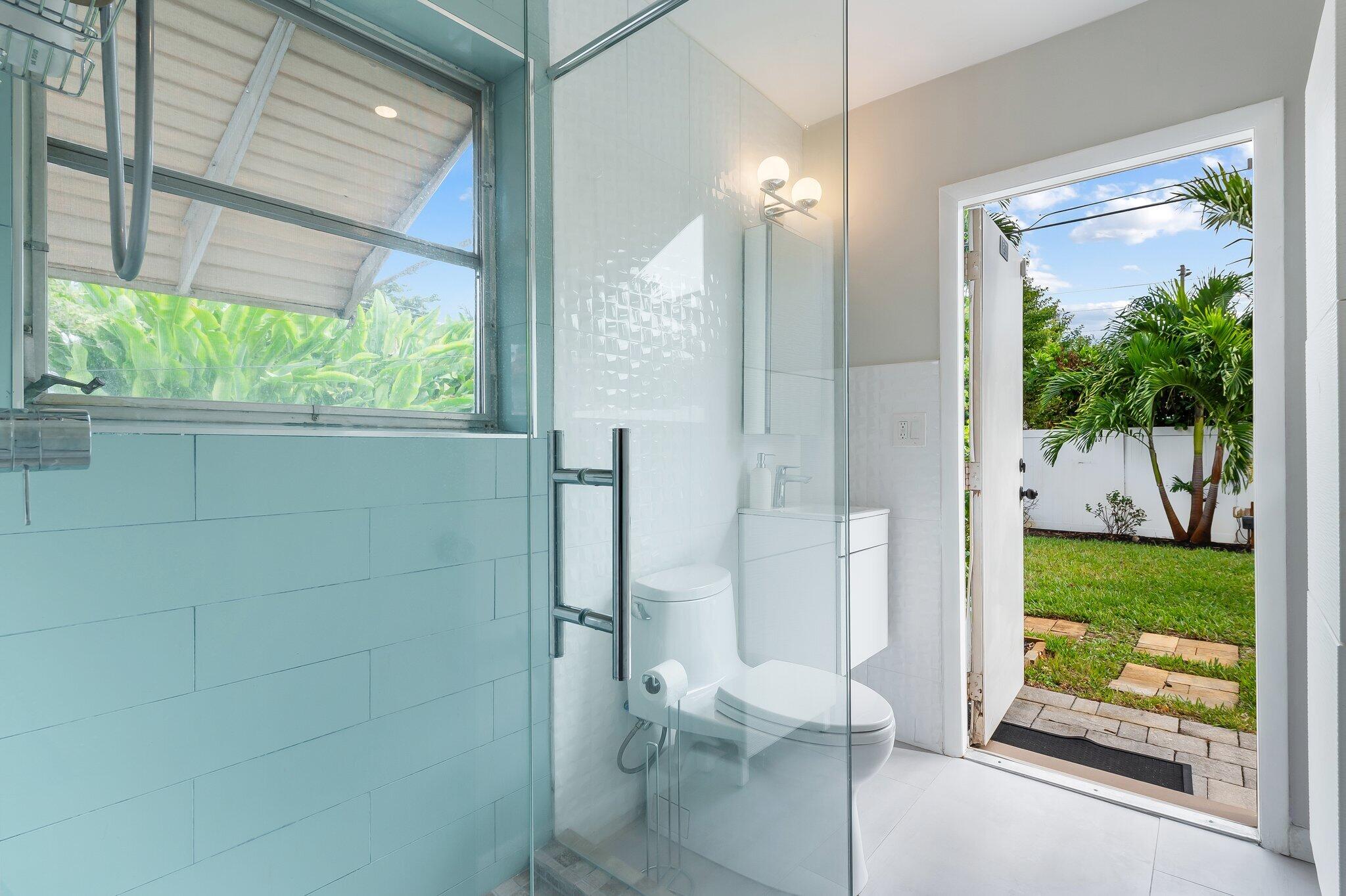 BONIE VILLAS SEC ONE - Residential Lease